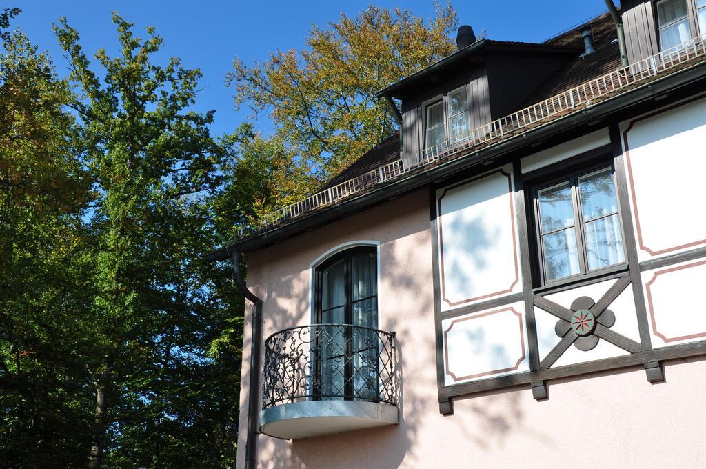 Relexa Waldhotel Schatten Stuttgart Exterior photo